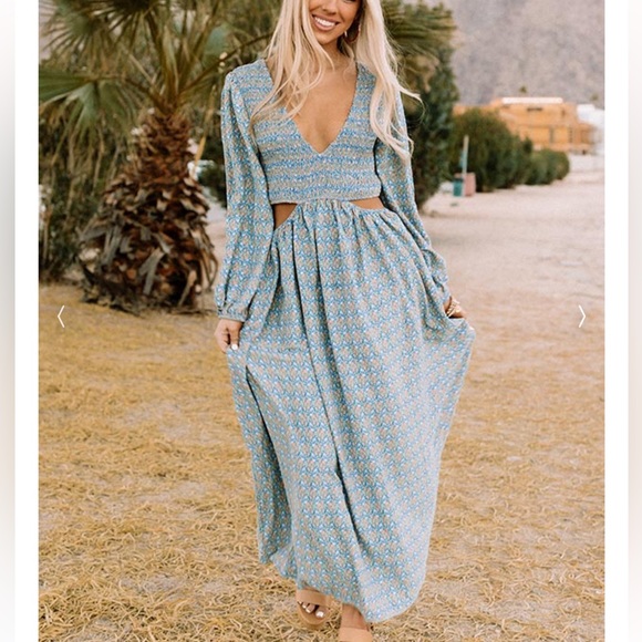 A1 -#15 Ocean blue cut out midi / maxi dress size medium - Picture 8 of 14